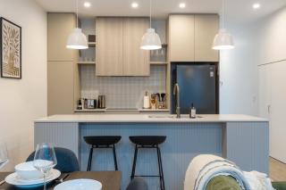 Modern 3 Bedroom Townhouse Near Adelaide with Workspace and Parking - 4