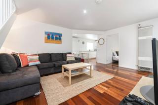 Cape Cod Coastal Retreat - 3