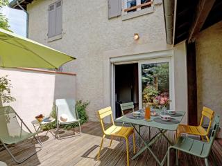 Maison cosy avec terrasse, jardin fleuri, et tout confort à Saint-Galmier - FR-1-496-292 - 5