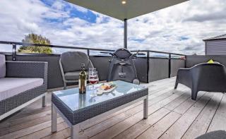 Rokino Lake House Location and Views - 4
