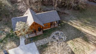 Top Rated Cabin for Couples/Family - Outdoor Space - 1