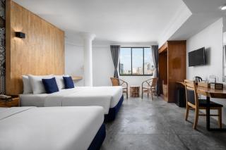 Pacific Hotel - 0