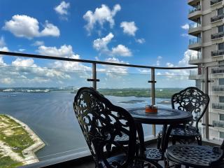 Danga Bay The Lexus Seaview 3BR 8Pax Balcony by Our Stay - 9