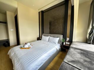 Danga Bay The Lexus Seaview 3BR 8Pax Balcony by Our Stay - 5