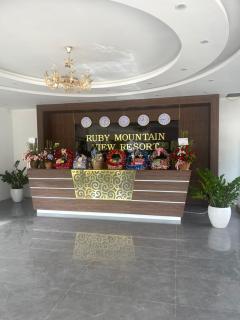 Ruby Mountain View Resort - 9