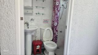 Froude Apartments - 1