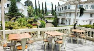 Rizen Premiere Hotel - Puncak - 7