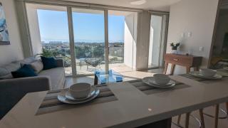 Your Perfect Getaway in Vallarta, Pool & Balcony - 2