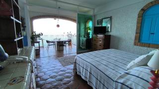 Studio on the beach and beautiful sea view - 2