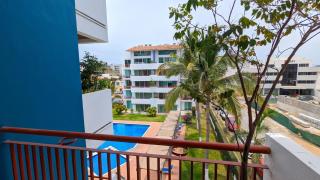 Great location, pool and gardens - 2