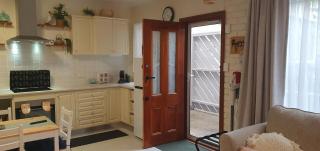 Ultima Thule Studio, South Durras - 3