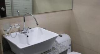 Cherry Midtown Hotel - 1