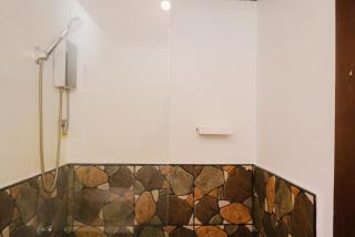Yay Lodge SIARGAO, private room 1 with AC & hot shower and fast Starlink Wifi - 3