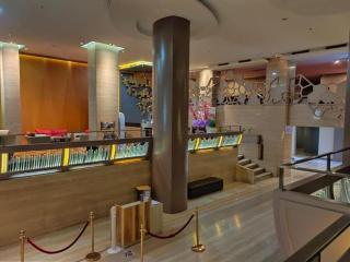 Royal Bay Hotel Makassar - 1