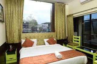 SHALOM HOME STAY valparai - 5