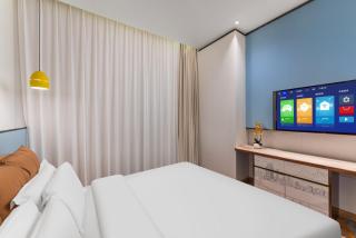 HONORABLEINCOMPARADBLe - 1