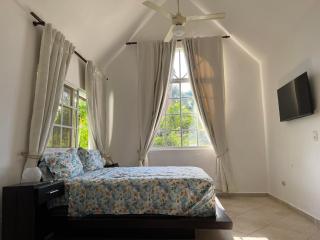 Spacious Three Bedroom Villa - 3