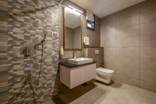 SaffronStays Aqua - 1