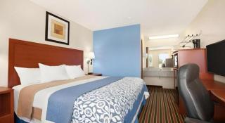 Days Inn by Wyndham Champaign/Urbana - 6
