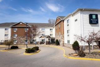 MainStay Suites Coralville - Iowa City - Coralville - 9