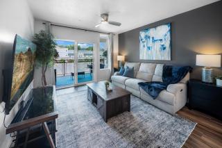 Deluxe Central 1BR 1BA Pool,Hot Tub,Gym,Parking - 0