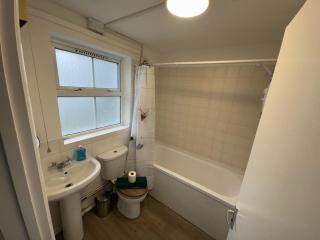 Rayleigh 1 Bedroom Apartment with Parking - 1
