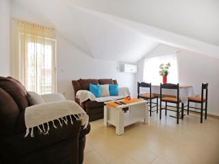 Apartments Kapetan - Comfort Studio Apartment with Terrace - 1