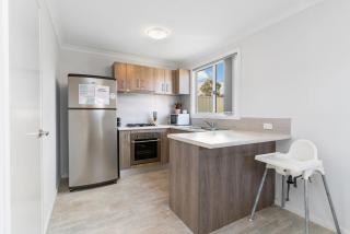 Modern And Self Contained Granny Flat - 6