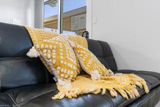 Modern And Self Contained Granny Flat - 1