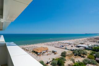 Emax Holiday Homes- Axxis Nova - 9