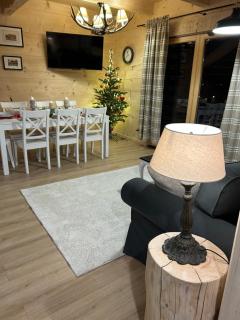 Gromada Chalet - 8