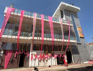 Hotel Sai Palace - - 4