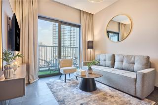 STAY BY LATINEM Luxury 1BR Holiday Home CA 1506 Near Burj Khalifa - 3