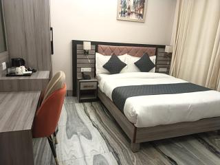 Hotel Kashi Crown - 3