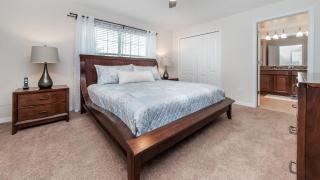 Private 4 Bed 3 Bath Townhome - Cozy family vacation home sleeps up to 10 guests - 2