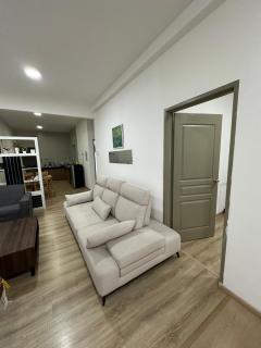 Ayaan Snookers Home 3 at Quintet Apartment with Private Parking - 6