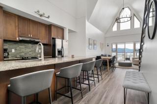 4BR Unit In The Heart Of Harrison - Harrison Hot Springs - 9