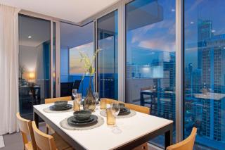 H'Residences 2 Bedroom Unit - Ocean & City Views, Lvl 22! - 5