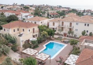 Erietta Studios & Apartments by Kika Residences - 3