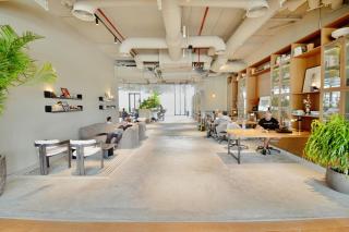 Business-Ready Executive Studio with Burj View - 4