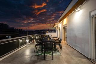 Traveler's Dream 3-Bedroom Renovated Penthouse - 7