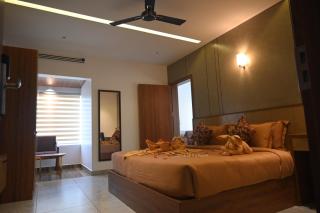 Boulevard Premium Luxury Hotel - 7