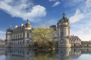 Superbe studio Cosy pour une ESCAPADE au Coeur de Senlis-Idéal pour Couples Voyageurs & Professionnels - 2