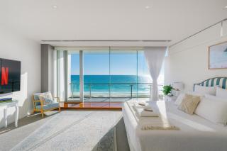 Henley Beachfront Luxury Home With Private Pool, Spa And Sauna! - 3