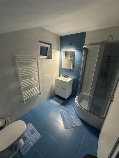 Azuga Home - 6