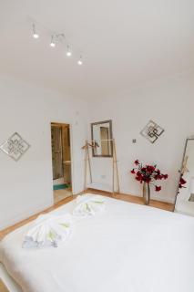 Modern Tower Bridge 3BR House - 3