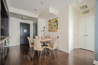 Modern 2Bd 2Ba Skyscraper Free parking - 3