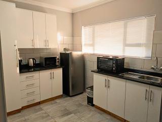 Blissful Stays - Richardsbaai - 6