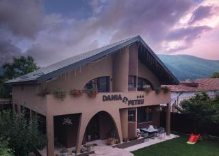 Residence by DANIA & PETRU - 0