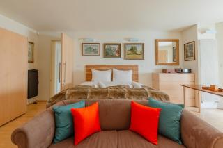 Refined 3BD Garden Retreat in the Heart of London - 5